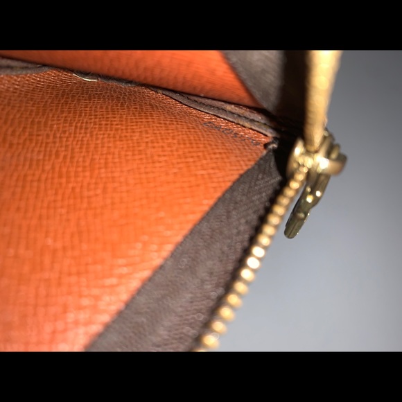 ❗️SOLD LOCALLY Louis Vuitton Key Pouch - Picture 13 of 13